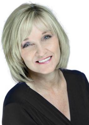 Vicki Courrier